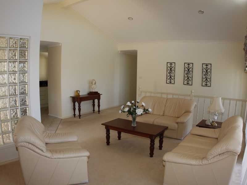 2 Greenpark Close, Port Macquarie NSW 2444