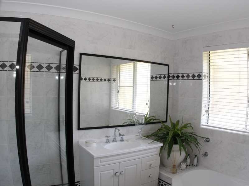 2 Greenpark Close, Port Macquarie NSW 2444