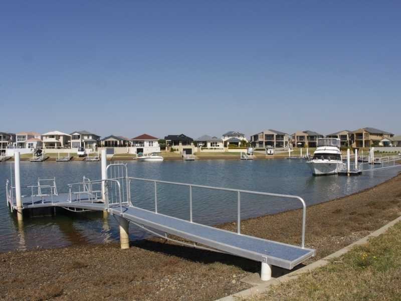 18 Mcinherney Close, Port Macquarie NSW 2444