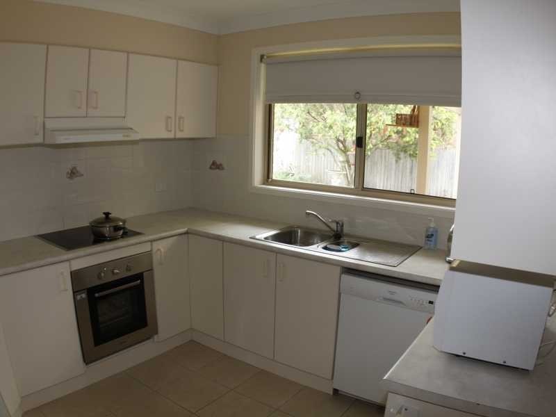 4 Yarra Avenue, Port Macquarie NSW 2444