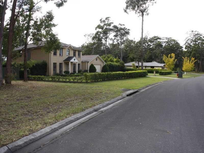 15 Fishermans Way, Lake Cathie NSW 2445