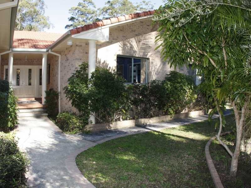 85 Kenwood Drive, Lake Cathie NSW 2445
