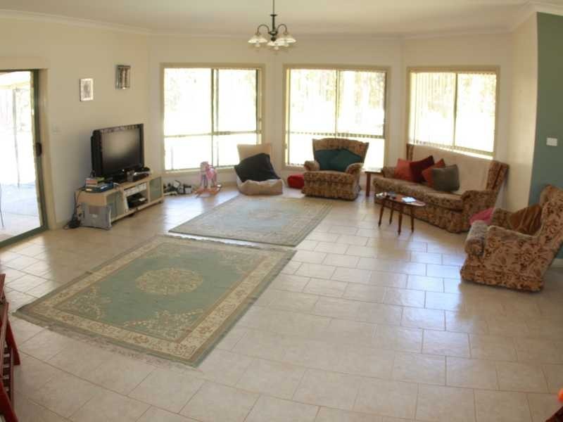 85 Kenwood Drive, Lake Cathie NSW 2445