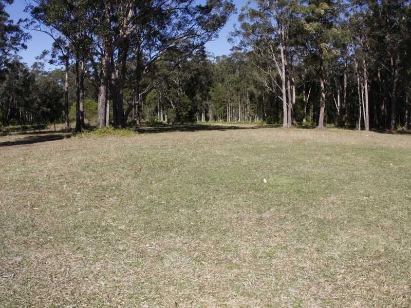 85 Kenwood Drive, Lake Cathie NSW 2445