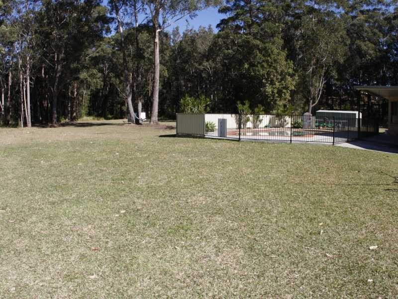 85 Kenwood Drive, Lake Cathie NSW 2445