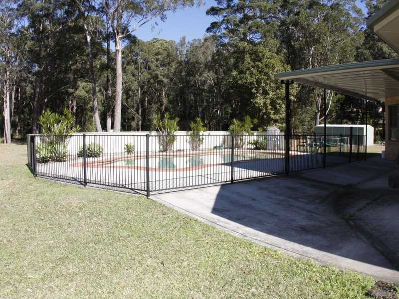 85 Kenwood Drive, Lake Cathie NSW 2445