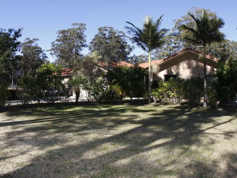 85 Kenwood Drive, Lake Cathie NSW 2445