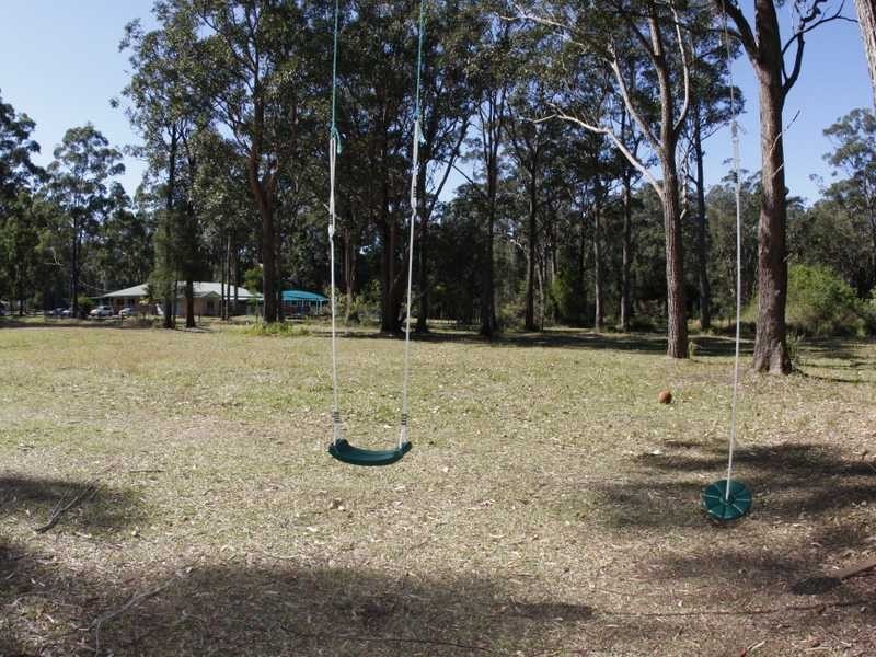 85 Kenwood Drive, Lake Cathie NSW 2445