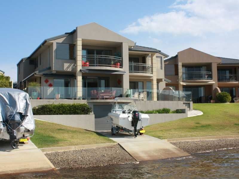 1/101 Riverpark Road, Port Macquarie NSW 2444