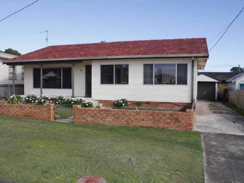 19 Hudson Avenue, Port Macquarie NSW 2444