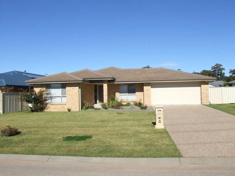 4 Kyla Close, Port Macquarie NSW 2444