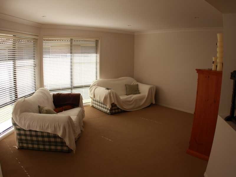 10 Tweed Place, Lake Cathie NSW 2445