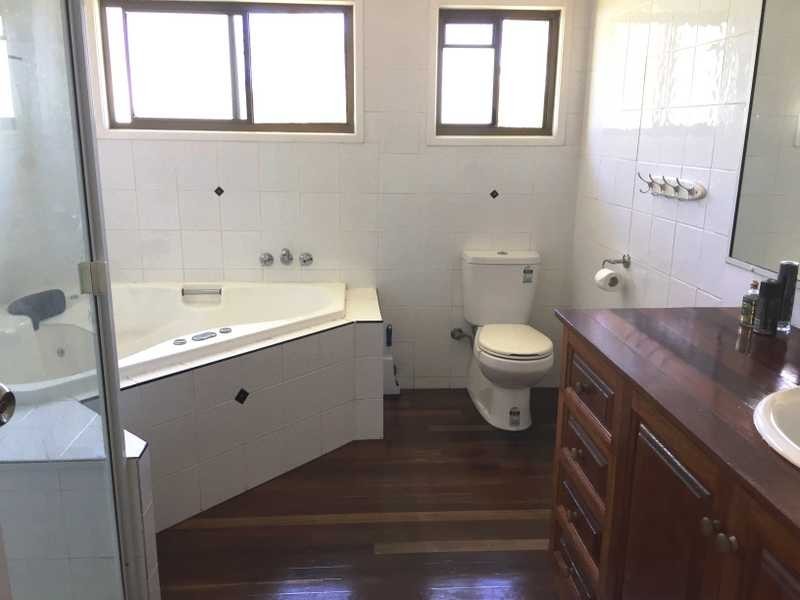 48717 Bruce Highway, Benaraby QLD 4680