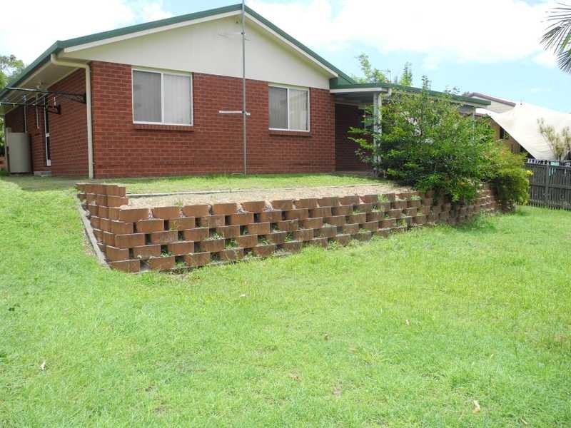 5 Wattora Close, Boyne Island QLD 4680