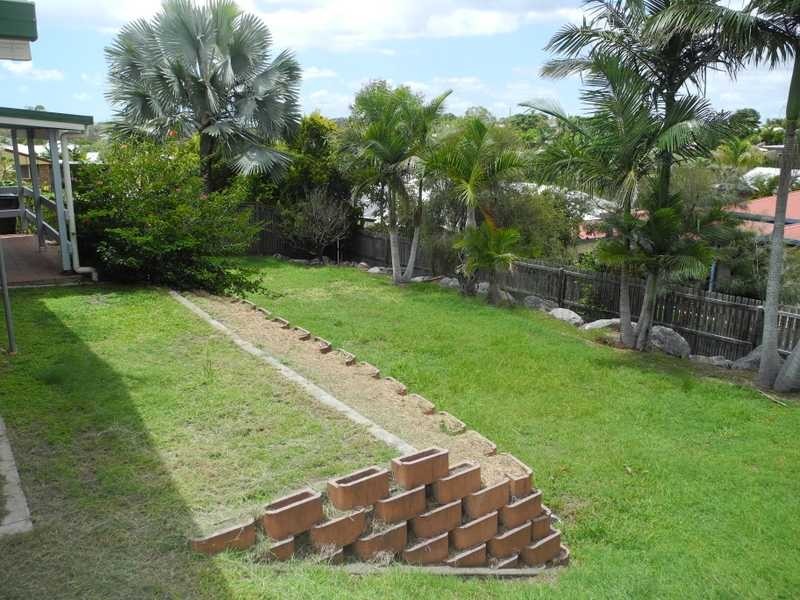 5 Wattora Close, Boyne Island QLD 4680