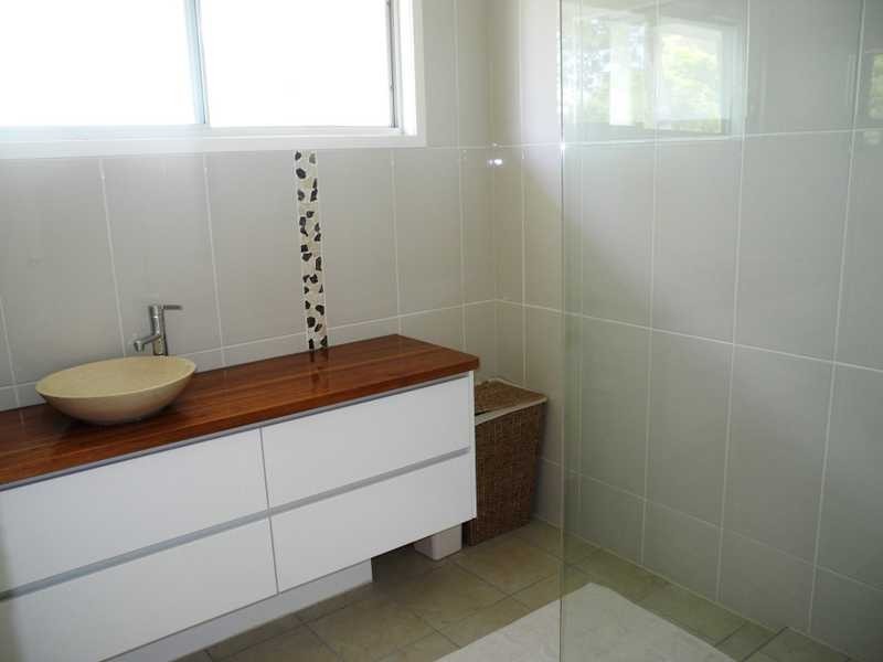 9 Tasman Court, Boyne Island QLD 4680