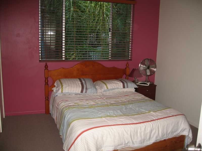 25 Findling Road, Boyne Island QLD 4680