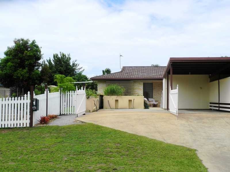 1/27 Alkina Crescent, Boyne Island QLD 4680