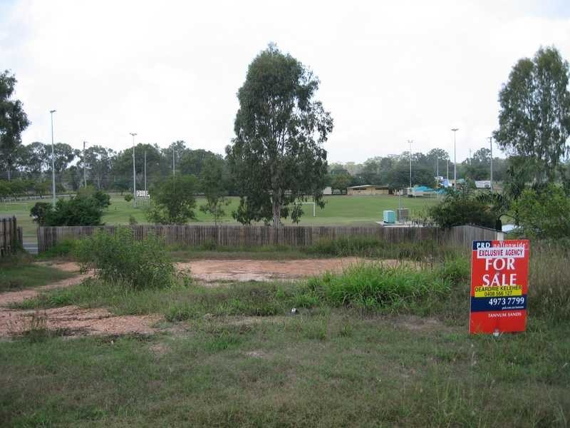 40 Golf View Drive, Boyne Island QLD 4680