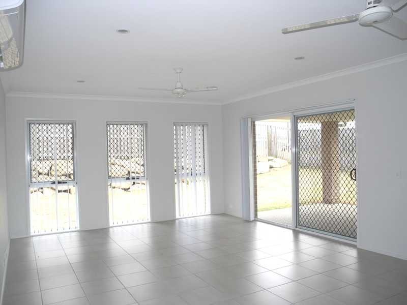 35 Clover Crescent, Boyne Island QLD 4680