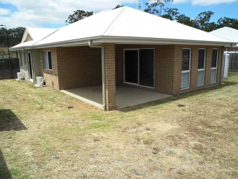 35 Clover Crescent, Boyne Island QLD 4680