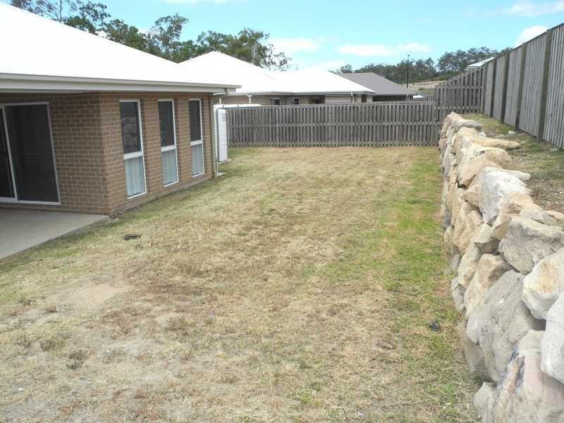 35 Clover Crescent, Boyne Island QLD 4680