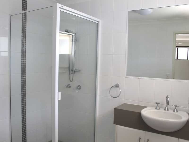 Apartment/15/8a Wyndham Avenue, Boyne Island QLD 4680