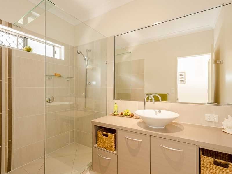 7 Caitlin Court, Boyne Island QLD 4680