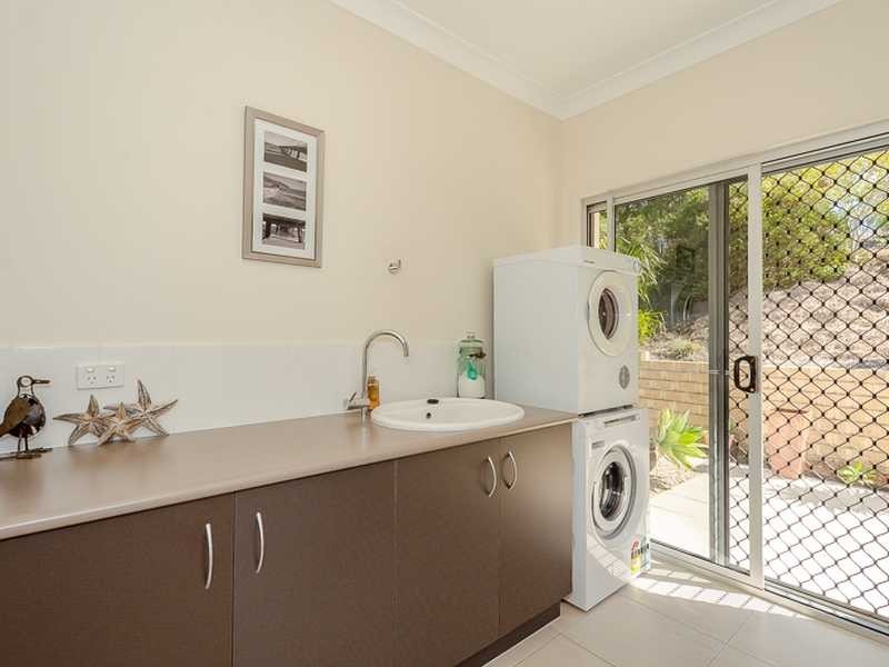 7 Caitlin Court, Boyne Island QLD 4680