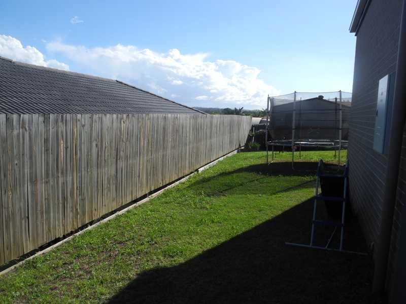 3 Hoddinott Close, Tannum Sands QLD 4680