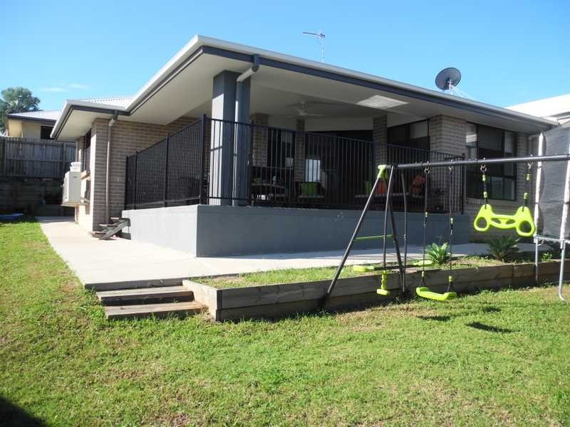 3 Hoddinott Close, Tannum Sands QLD 4680