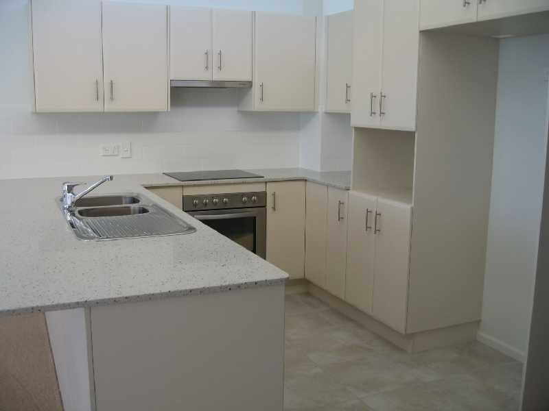 Unit 10/8 A Wyndham Avenue, Boyne Island QLD 4680