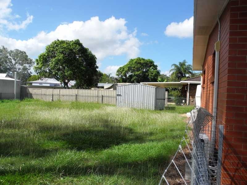 3 Hickman Street, Bororen QLD 4678