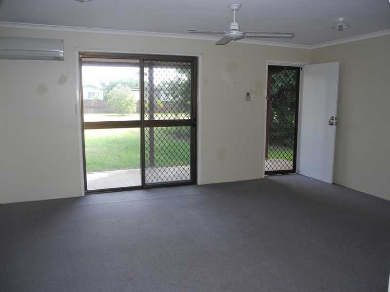 3 Hickman Street, Bororen QLD 4678