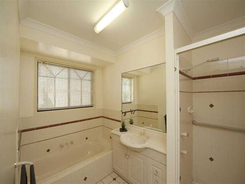 82 Hampton Drive, Tannum Sands QLD 4680