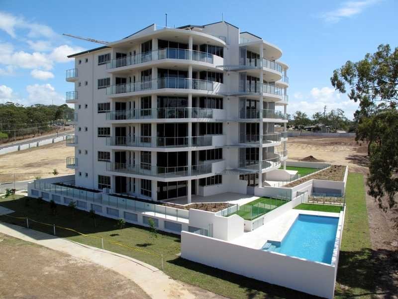 Unit 5/2 The Promenade, Boyne Island QLD 4680