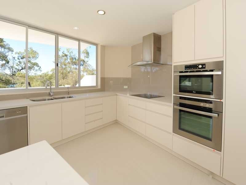 Unit 11/2 The Promenade, Boyne Island QLD 4680