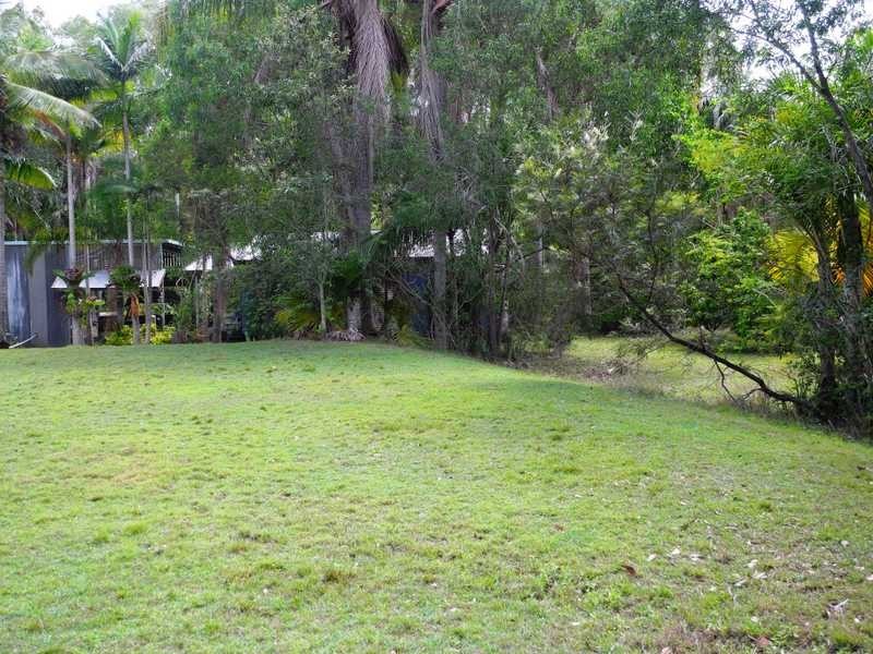 196 Bells Road, Rodds Bay QLD 4678