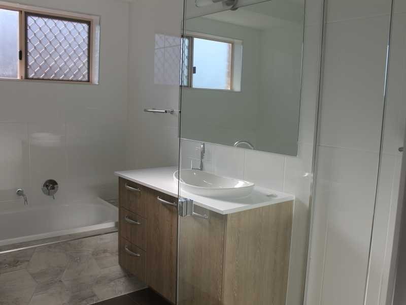 25 The Oaks Road, Tannum Sands QLD 4680