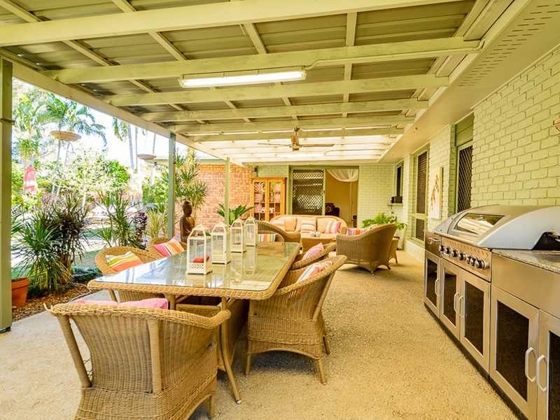 4 Golden Avenue, Tannum Sands QLD 4680