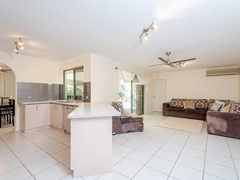 4 Golden Avenue, Tannum Sands QLD 4680