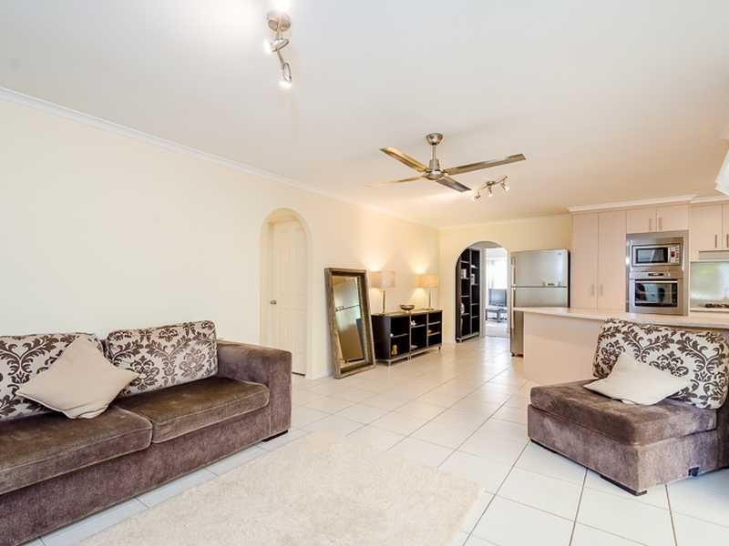 4 Golden Avenue, Tannum Sands QLD 4680