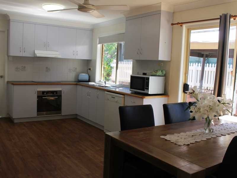 2 Eugenia Street, Boyne Island QLD 4680