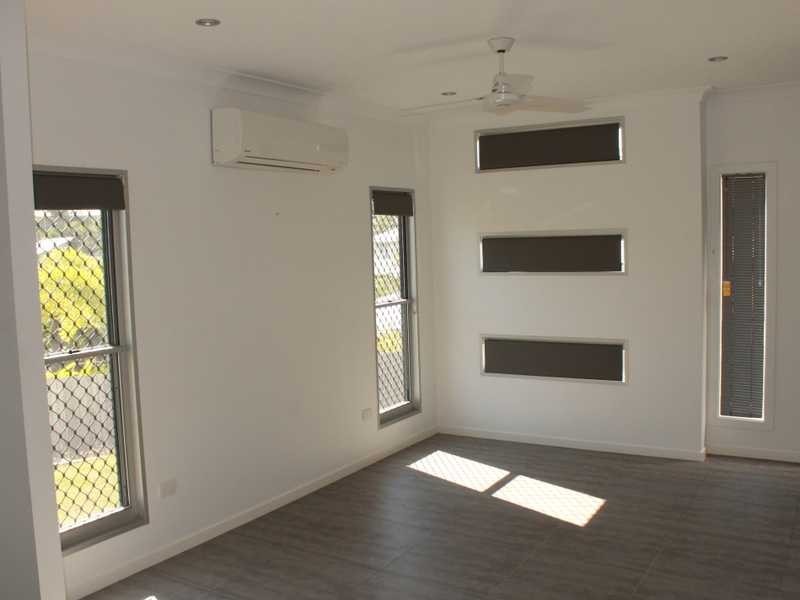 25 Lighthouse Drive, Boyne Island QLD 4680