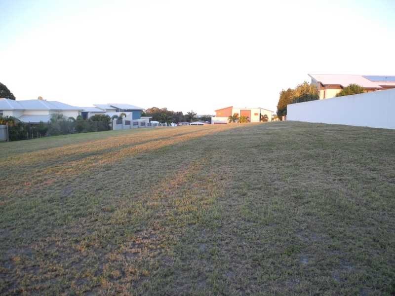 18 Caledon Street, Tannum Sands QLD 4680