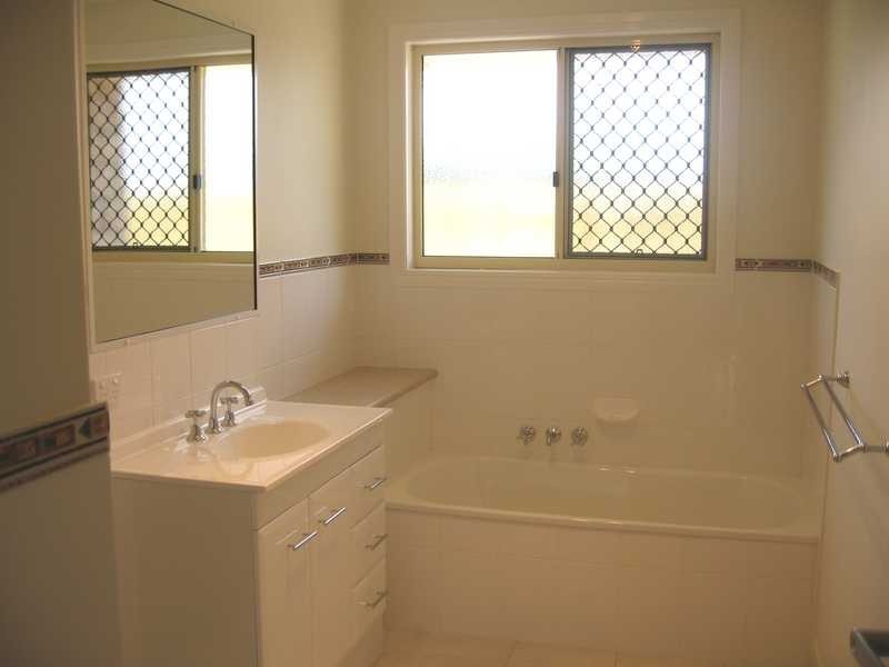 38 Bauhinia Street, Boyne Island QLD 4680