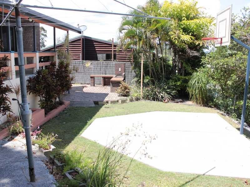 15 Sayre Crescent, Boyne Island QLD 4680