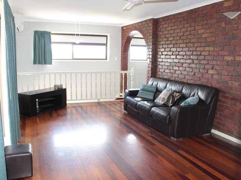 15 Sayre Crescent, Boyne Island QLD 4680