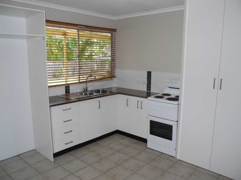 6 Alexander Street, Boyne Island QLD 4680