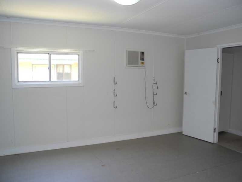 6 Alexander Street, Boyne Island QLD 4680